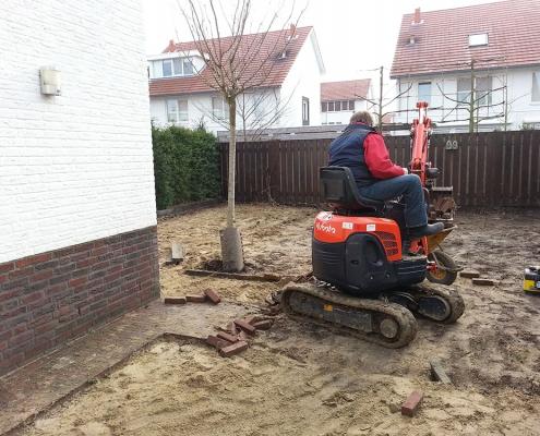 Grondwerk bij tuinaanleg Rosmalen