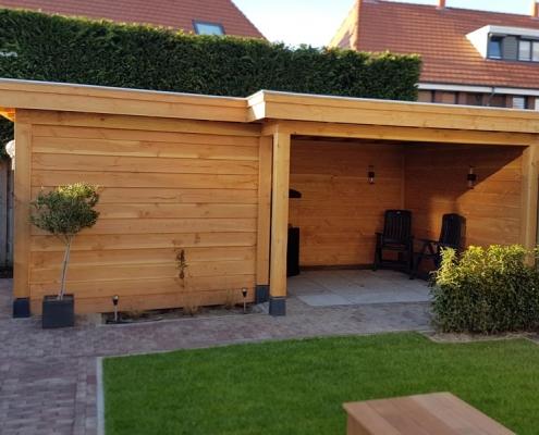 Tuin met overkapping Empel